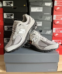 jd grey nike trainers