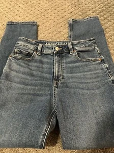 American Eagle Jeans Womens 2 Regular Mom Jean Blue Denim - Picture 1 of 6