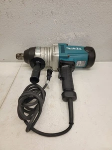 Makita TW1000 1” Impact Wrench Driver - Picture 1 of 22