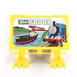 Thomas & Friends ""Welcome to Sodor"" Insegna cartellone pubblicitaria Trackmaster GLK80 Mattel - Foto 1 di 4