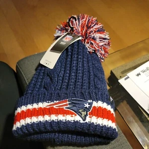 NEW ENGLAND PATRIOTS WOMAN'S NAVY STRIPED POM KNIT HAT CAP BEANIE BY '47 BRAND - Picture 1 of 4