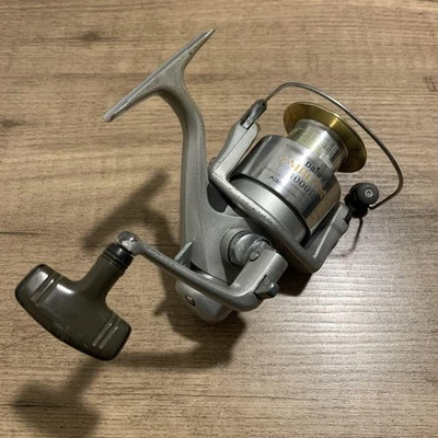 Carrete giratorio Daiwa Emblem-S 4000iA ABS suave y duradero rendimiento... - Imagen 1 de 4