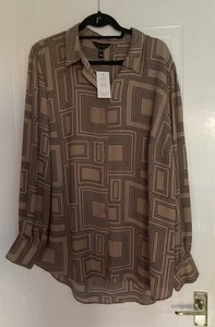 BRAND NEW New Look Size 22 Beige & Black Geometric Patterned Long Sleeved Blouse - Picture 1 of 1