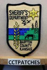 PARCHE EN EL HOMBRO DEL CONDADO DE BARTON, KANSAS SHERIFF (POLICÍA) KS - Imagen 1 de 2