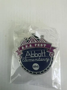 2024 D23 Expo A.V.A FEST Abbot Elementary Disney The Great Pin Pursuit - Imagen 1 de 2