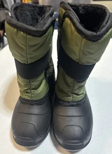 Kids Winter Boots Kamik Snowbug Olive Color Childrens Sz 9 New Winter Boots - Picture 1 of 6