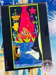 Tarjeta postal 2025 Disney Parks Wonderground Shar Tuiasoa Alicia en el País de las Maravillas 5x7 - Imagen 1 de 1