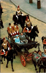 Queen Elizabeth & 8th Earl of Spencer Charles & Diana Wedding Postcard - Picture 1 of 2