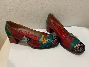 Zapatos mariposa Obiono para mujer talla 10/41 únicos de cuero pintado a mano con tacón cuadrado - Imagen 1 de 13