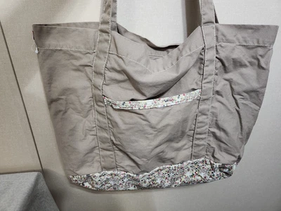 Thirty-One Everyday Canvas X-Large Tote Bag Floral Khaki Utility Shoulder Bag - Image 1 of 4