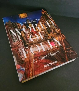 Gatekeeper: World of Folly by Hunt Slonem  Sara Ruffin Costello Watres Armory - Bild 1 von 11