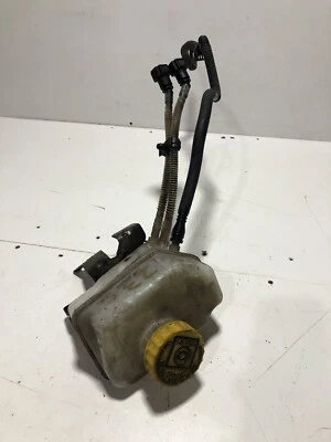 Fiat Fiorino Brake Reservoir 00204Y24818 Diesel 1.3 MultiJet 1248cc  2013 F23 - Image 1 of 4