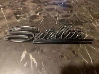 NOS 1968 Mopar Plymouth Satellite Fender Emblem - Image 1 of 4