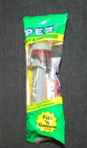 Star Wars BOBA FETT Dispensador Retro Pez 2 Paquetes de Caramelos Nuevo Precintado - Imagen 1 de 4
