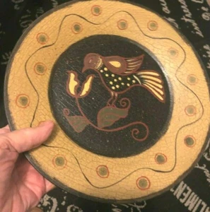 Vtg 9,75 Primitive by Kathy Graybill FOLK ART BIRD PLATE Black WOODEN Wall DECOR - Picture 1 of 8