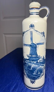 VINTAGE BOLS DELFT BLUE HAND PAINTED WINDMILL LIQURE DECANTER MADE IN HOLLAND  - Picture 1 of 6
