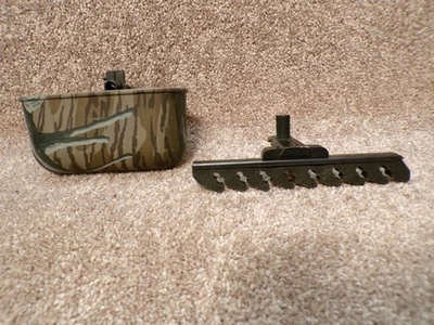 Vintage Martin #3905  2 piece 8 Arrow Quiver NOS - Image 1 of 3