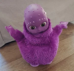 Working! - Hasbro 2004 Boohbah Dance Along Zumbah Toy Purple Musical Animated - Picture 1 of 1
