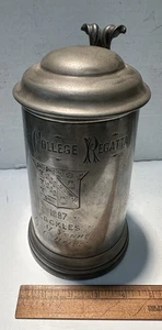 Antiguo estaño Stein Exeter College regata remo 1887 berberechos Young & Briggs - Imagen 1 de 12