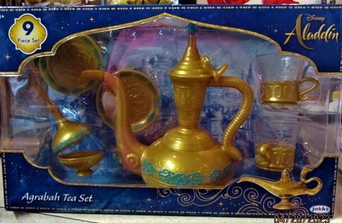 Aladdin Agrabah Tea Set Disney Princess Jasmine Jakks  Licensed NIB/Sealed 9 Pcs Cover