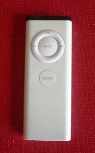 Genuine Original Apple Mac Remote Control A1156, EMC No: 2086, White - Picture 1 of 7