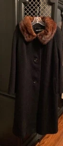 VTG Womens 1960's Coat with Mink Collar - Picture 1 of 7