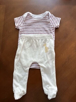 Juego de 2 pijamas Nine West a rayas talla 0-3 meses  Foto 1 de 2