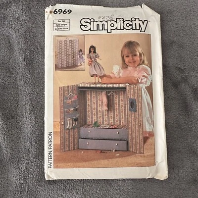 Simplicity Pattern For Dummies 6969 Portable Closet For Dolls Wardrobe - Image 1 of 4