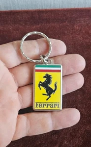 LLAVERO COCHE AUTOMÓVIL ESMALTE VINTAGE # SF SCUDERIA FERRARI ITALIA/ITALIA - Imagen 1 de 5