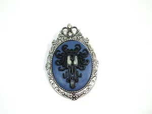 Haunted Mansion Creepy Wallpaper Victorian Cameo Brooch Pin, Brooches For Women - Picture 1 of 12