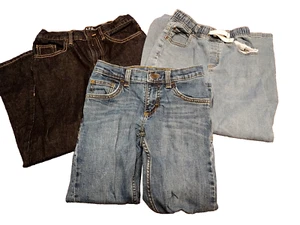 8 PIECES - Boys Size 8 Clothing Lot - 2 Sweaters, 3 Shorts, 3 Pants - Picture 1 of 16
