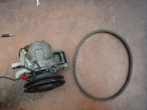 DAIHATSU Move 2007 DBA-L175S A/C Compressor 88320B2060 [Used] [PA119245920] - Picture 1 of 5