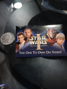 Vintage Star Wars Episode 1 The Phantom Menace On Video Store Promo Pin  Pinback - Picture 1 of 17
