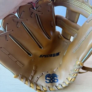 Spectrum Baseball Glove - Picture 1 of 20