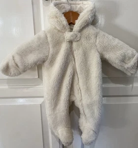 NWT Carter's Hooded Fleece Bunting White Baby Coat with Zipper & Snap Newborn - Picture 1 of 9