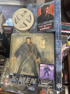 X-Men The Movie Hugh Jackman as Logan Action Figure Toy Biz 2001 Silver New - Picture 1 of 1