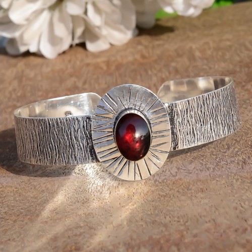 VALENTINO Bracciale Mozambico Granato Gemma Argento Sterling 925 Sorpresa Regalo Gioielli