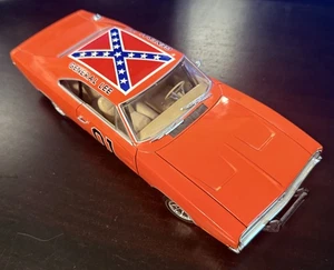 1981 ERTL DieCast General Lee 1969 Dodge Charger Dukes Of Hazzard Warner 1:18 - Picture 1 of 17
