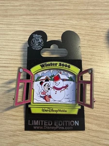 OLD LE NOC WDW Exclusive Winter Windows Hinged Minnie Mouse Building Snowman - Picture 1 of 3