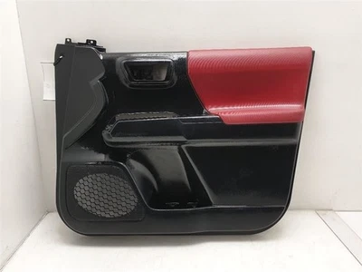 TOYOTA TACOMA SR5 19 PASAJERO DERECHO NEGRO Y ROJO Foto 1 de 4