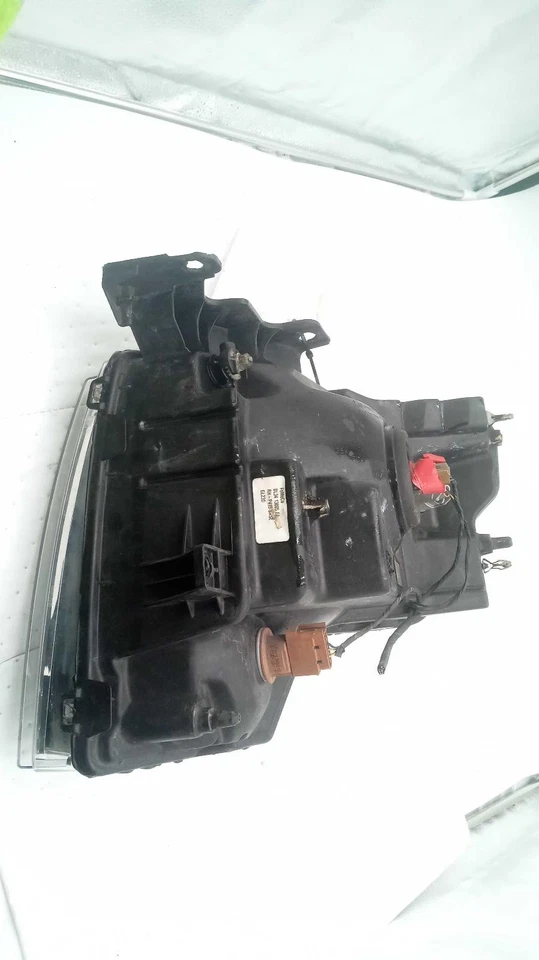 Conjunto de faros derechos usados se adapta a: Ford F150 2012 camioneta halógeno borde brillante Foto 1 de 3