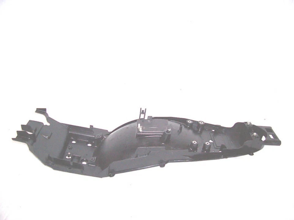 GUARDABARROS TRASERO KAWASAKI ZG1400 CONCOURS 35022-0048 * Foto 1 de 1