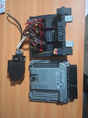 2010 Volkswagen CC Engine Computer ECU BCM Ignition Switch W Key 06J906021C - Image 1 of 4