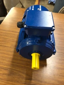 MS100-2 EMD, 4HP, 3KW, 3400RPM, 575 VOLT, 3 Ph, 60HZ, B3 MOUNT, EMD MOTOR - Picture 1 of 7