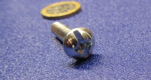 Zinc Plated Round Head Combination Drive Machine Screw 1/4"-20 x 1.00", 50 pcs - Picture 1 of 7