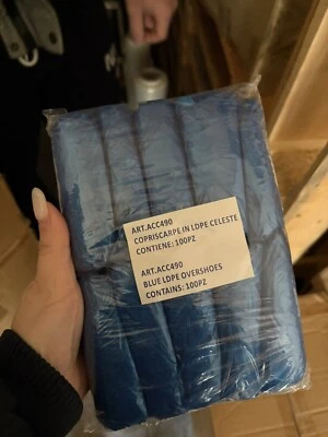 - 100 Copriscarpe Monouso Resistenti Calzari Usa E Getta in CPE - DPI Dis - Immagine 1 di 2