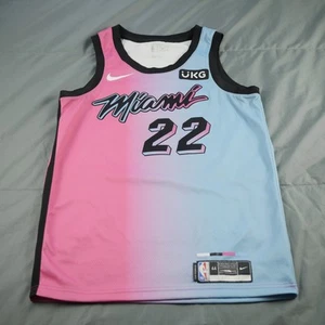 Camiseta Miami Heat Para Hombre Mediana NBA Baloncesto Jimmy Butler Nike Edición Vice City - Imagen 1 de 10