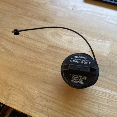 Subaru Impreza WRX STI 2002-2007 tapa tapa de gasolina OEM 02-07 Foto 1 de 4