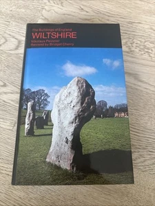 Buildings of England Wiltshire Nikolaus Pevsner Bridget Cherry 1997 - Picture 1 of 10