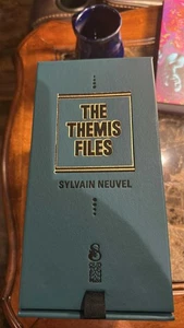 Themis Files SYLVAIN NEUVEL SIGNED New Subterranean Press Lettered Set 1/26 - Imagen 1 de 1